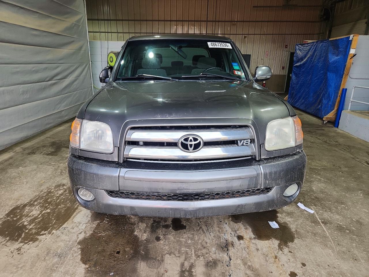 2004 TOYOTA TUNDRA