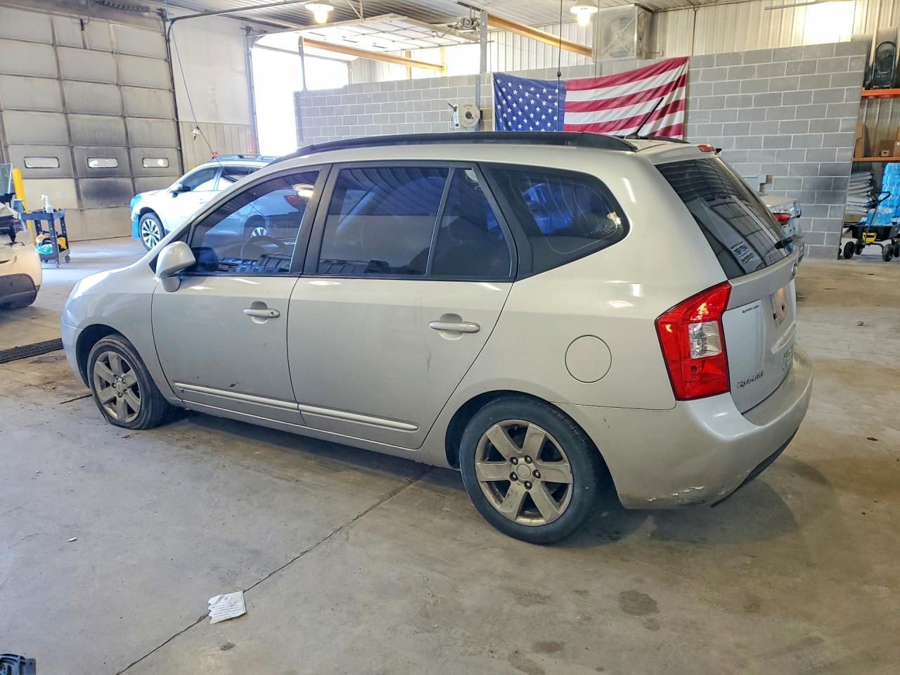 2008 KIA RONDO