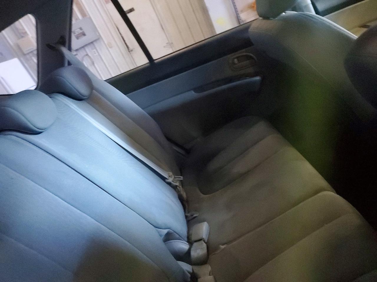 2008 KIA RONDO