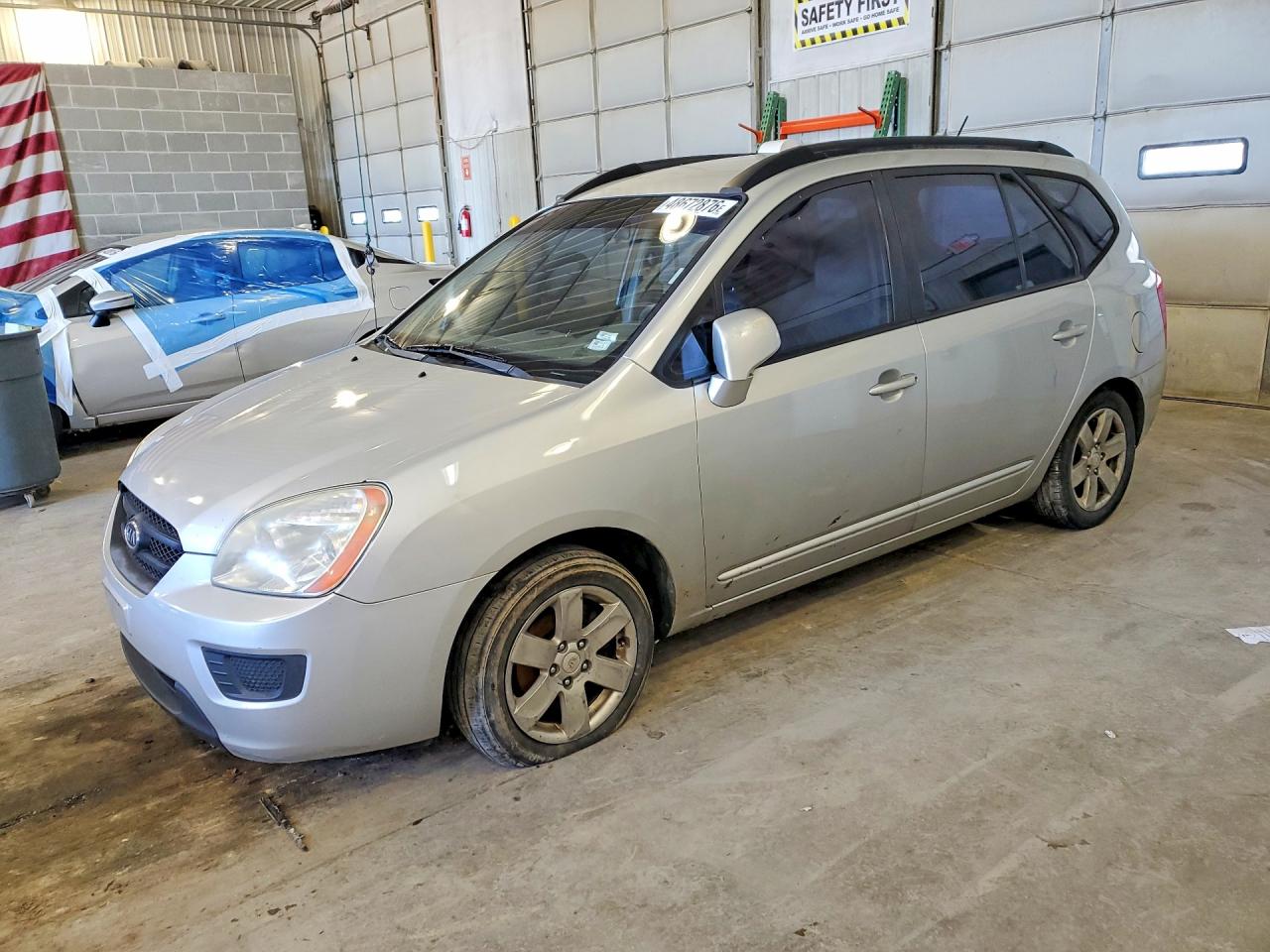 2008 KIA RONDO