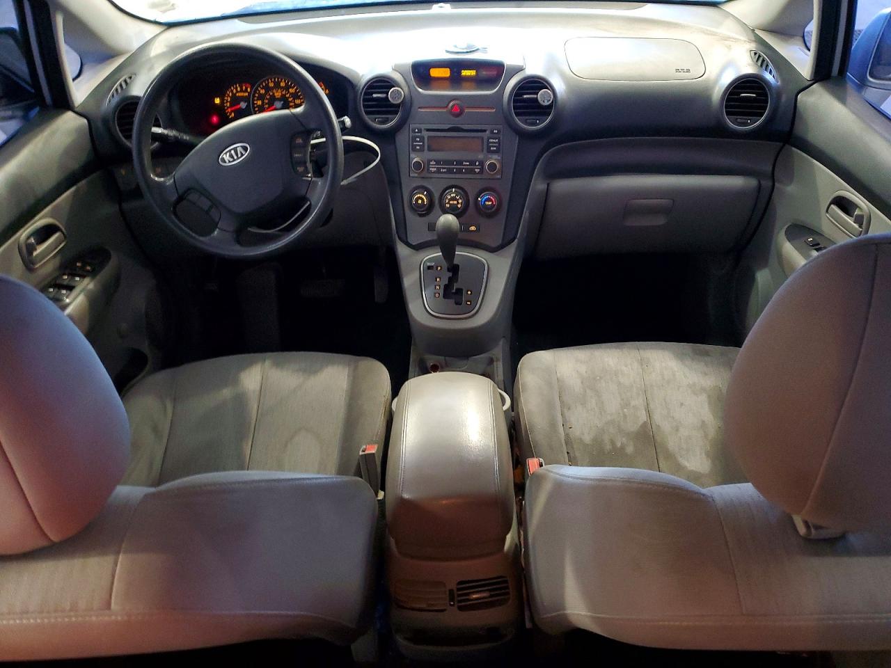 2008 KIA RONDO