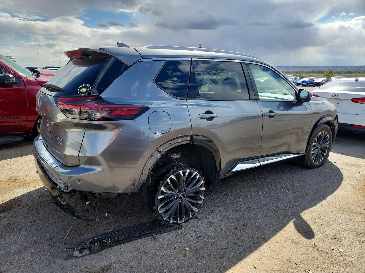 2024 NISSAN ROGUE