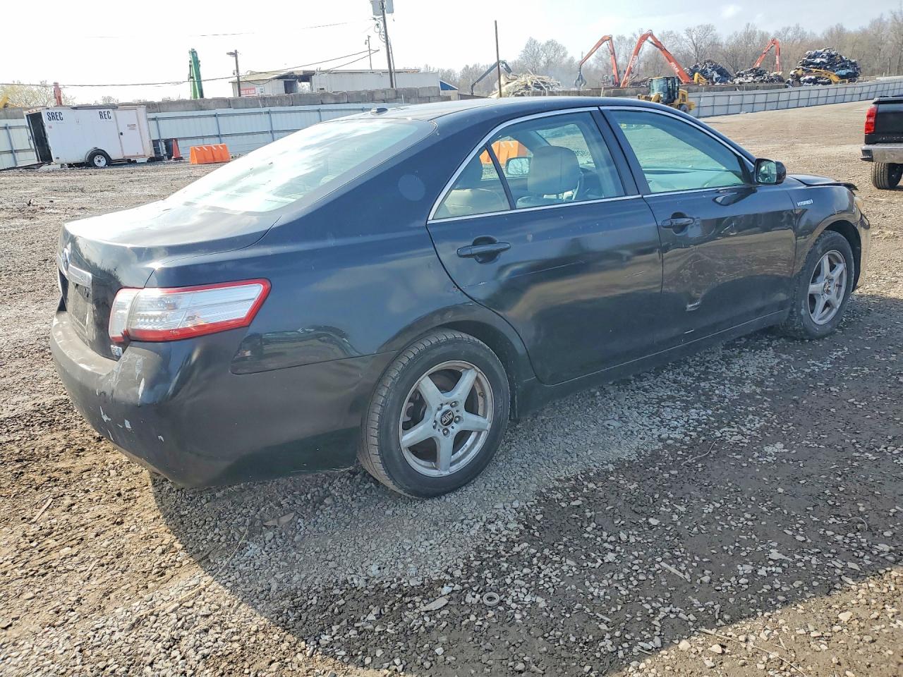 2011 TOYOTA CAMRY
