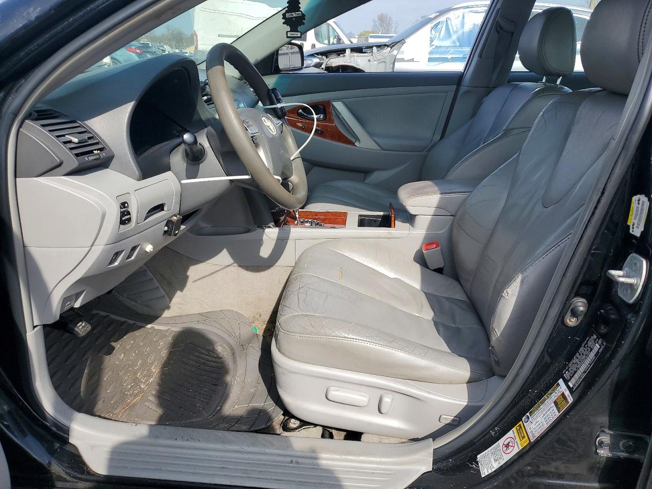 2011 TOYOTA CAMRY