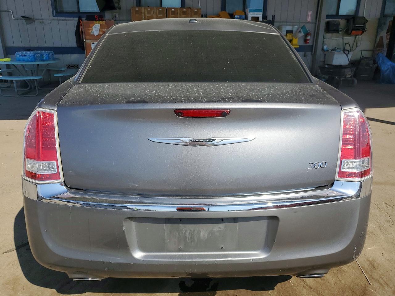 2011 CHRYSLER 300