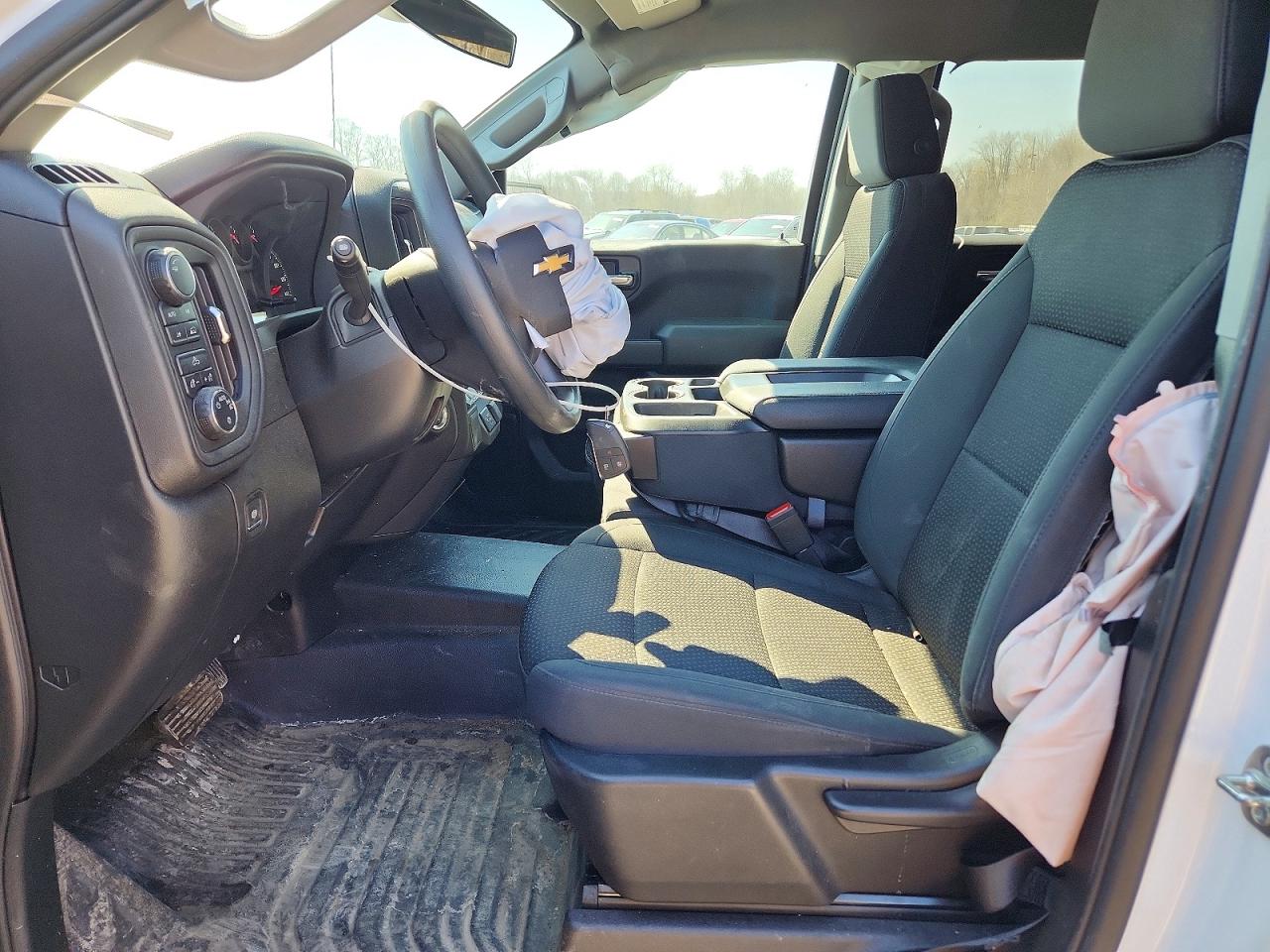 2025 CHEVROLET SILVERADO