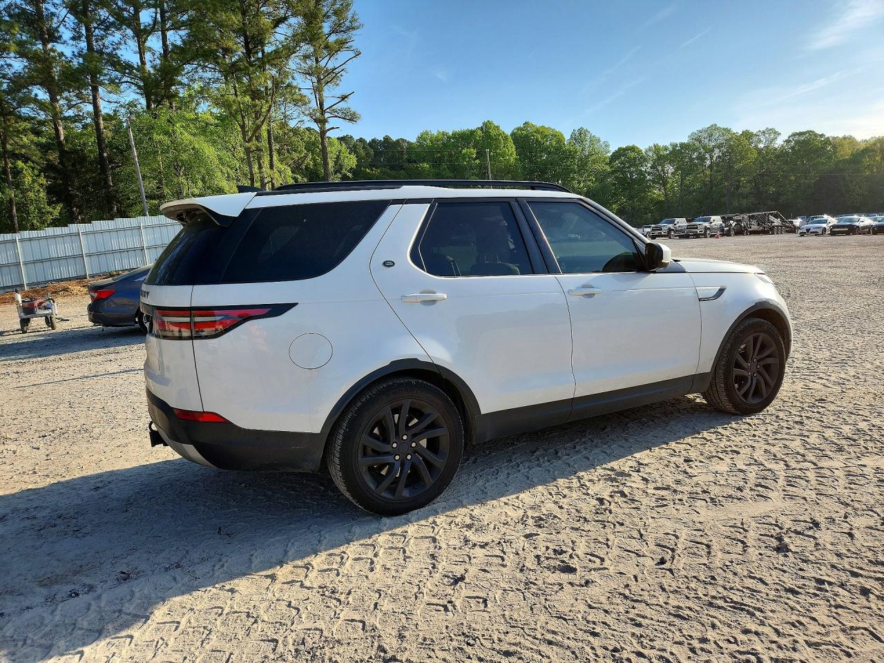 2017 LAND ROVER DISCOVERY