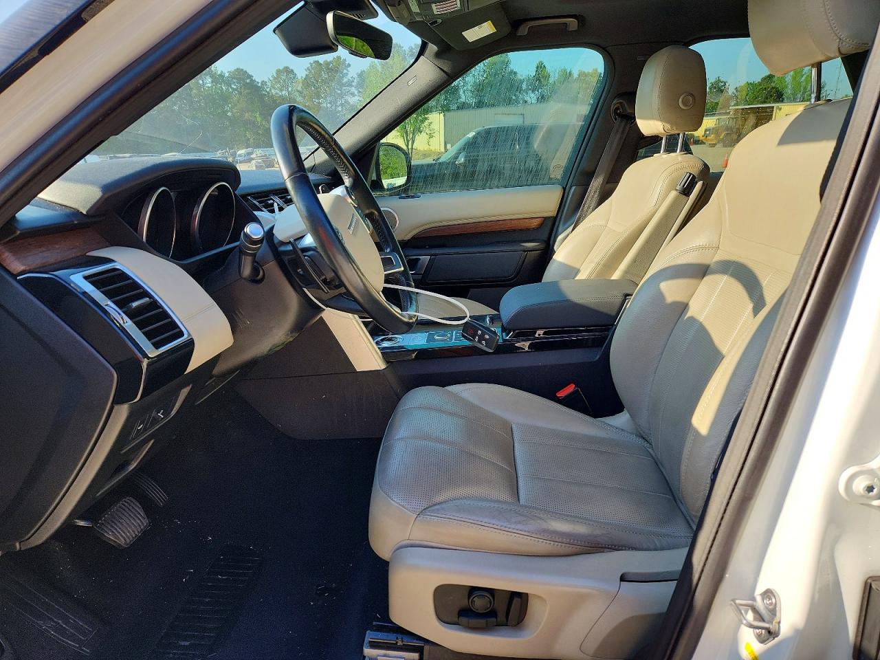 2017 LAND ROVER DISCOVERY