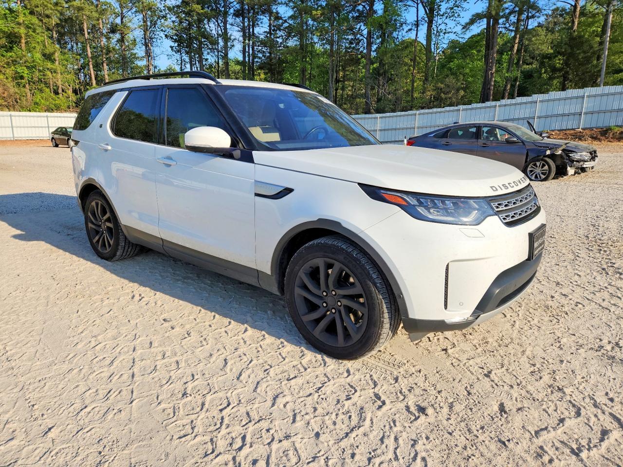 2017 LAND ROVER DISCOVERY