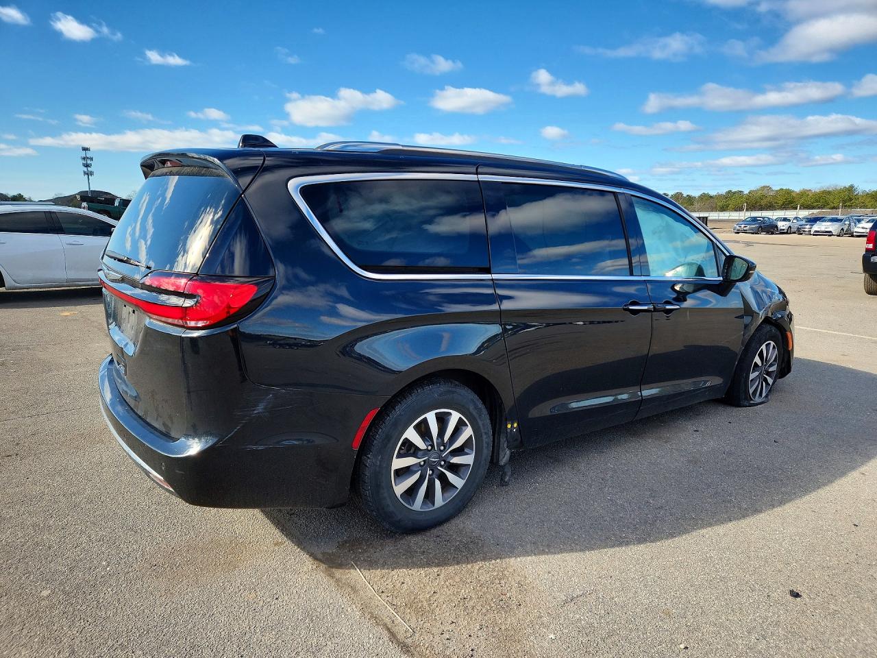 2021 CHRYSLER PACIFICA