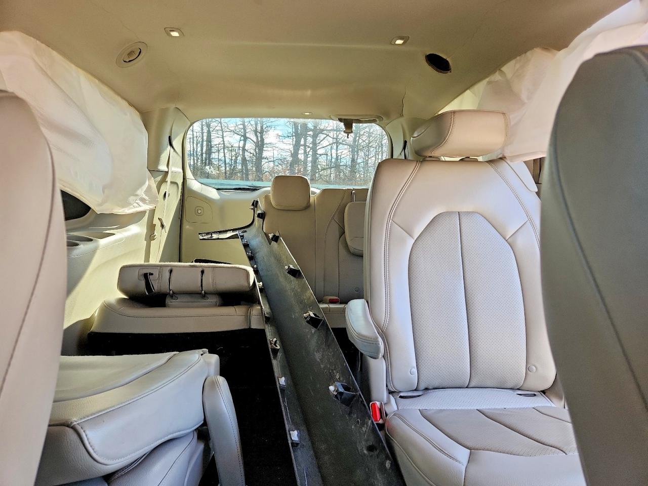 2021 CHRYSLER PACIFICA