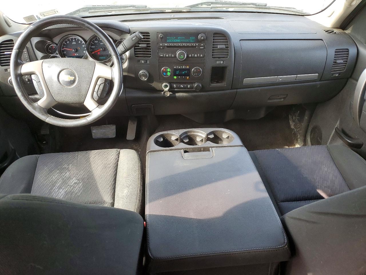 2013 CHEVROLET SILVERADO