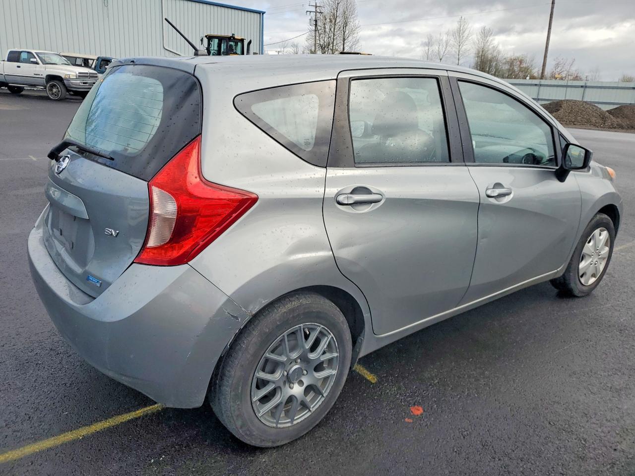 2015 NISSAN VERSA