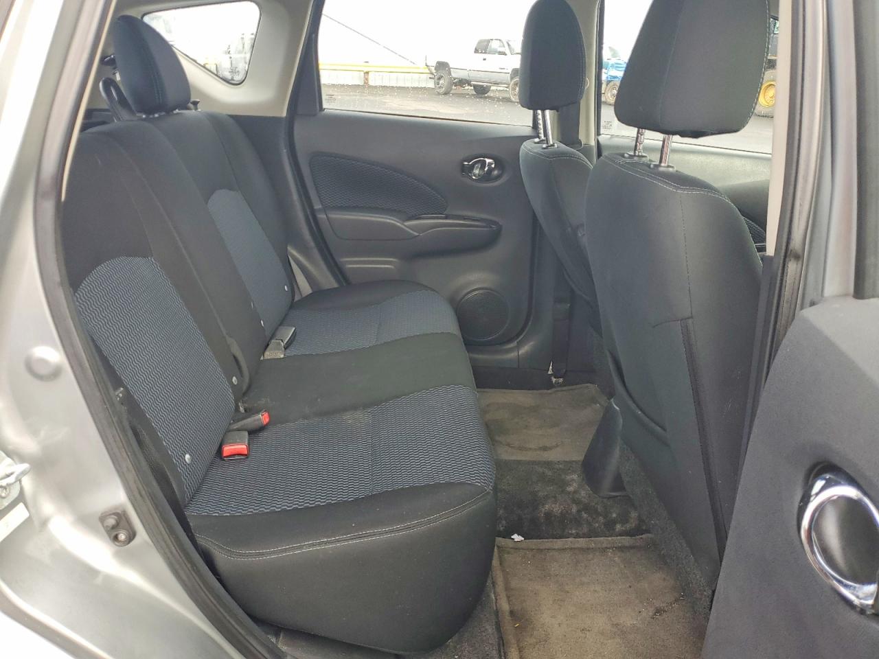 2015 NISSAN VERSA