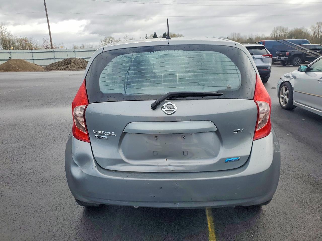 2015 NISSAN VERSA