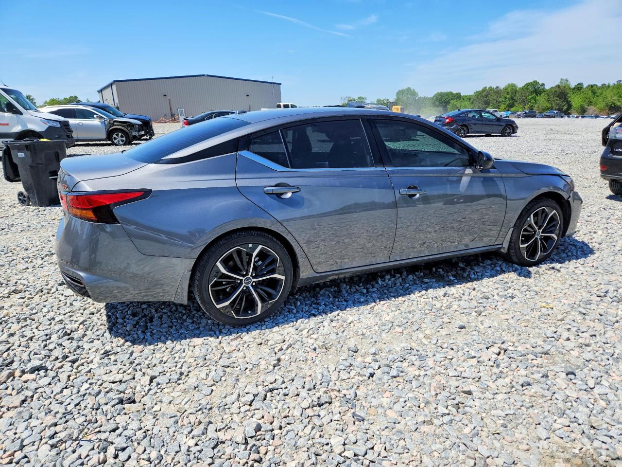 2025 NISSAN ALTIMA