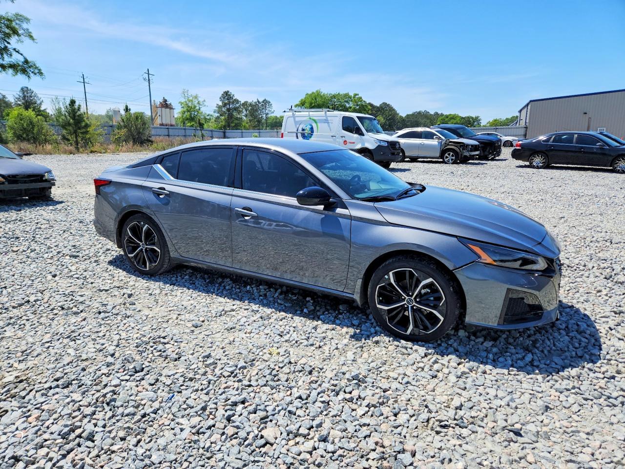 2025 NISSAN ALTIMA