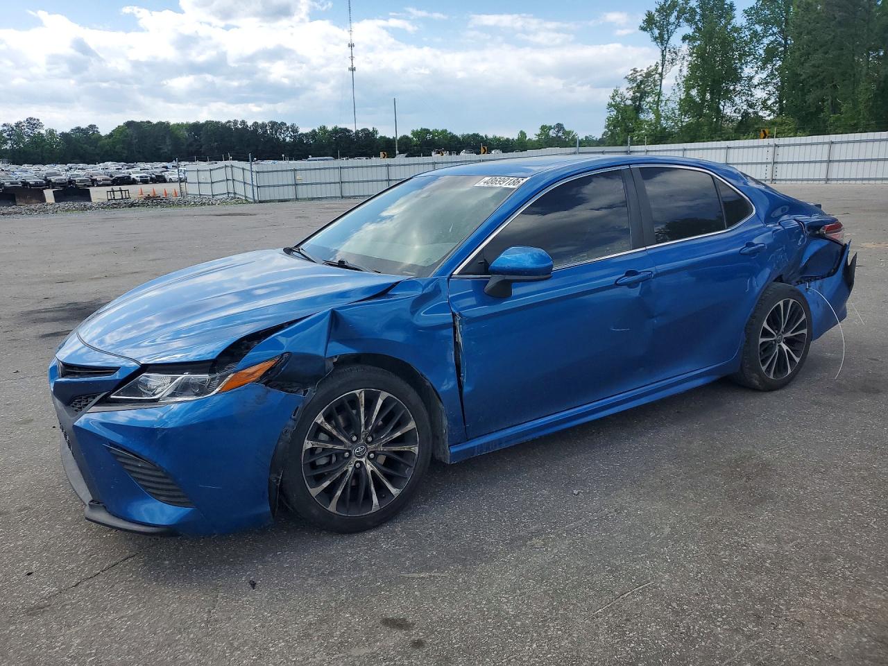2018 TOYOTA CAMRY