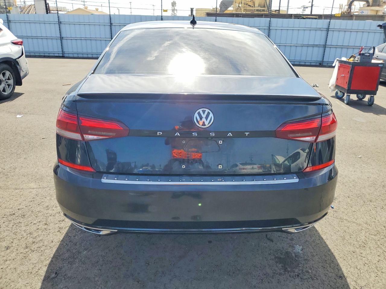 2021 VOLKSWAGEN PASSAT