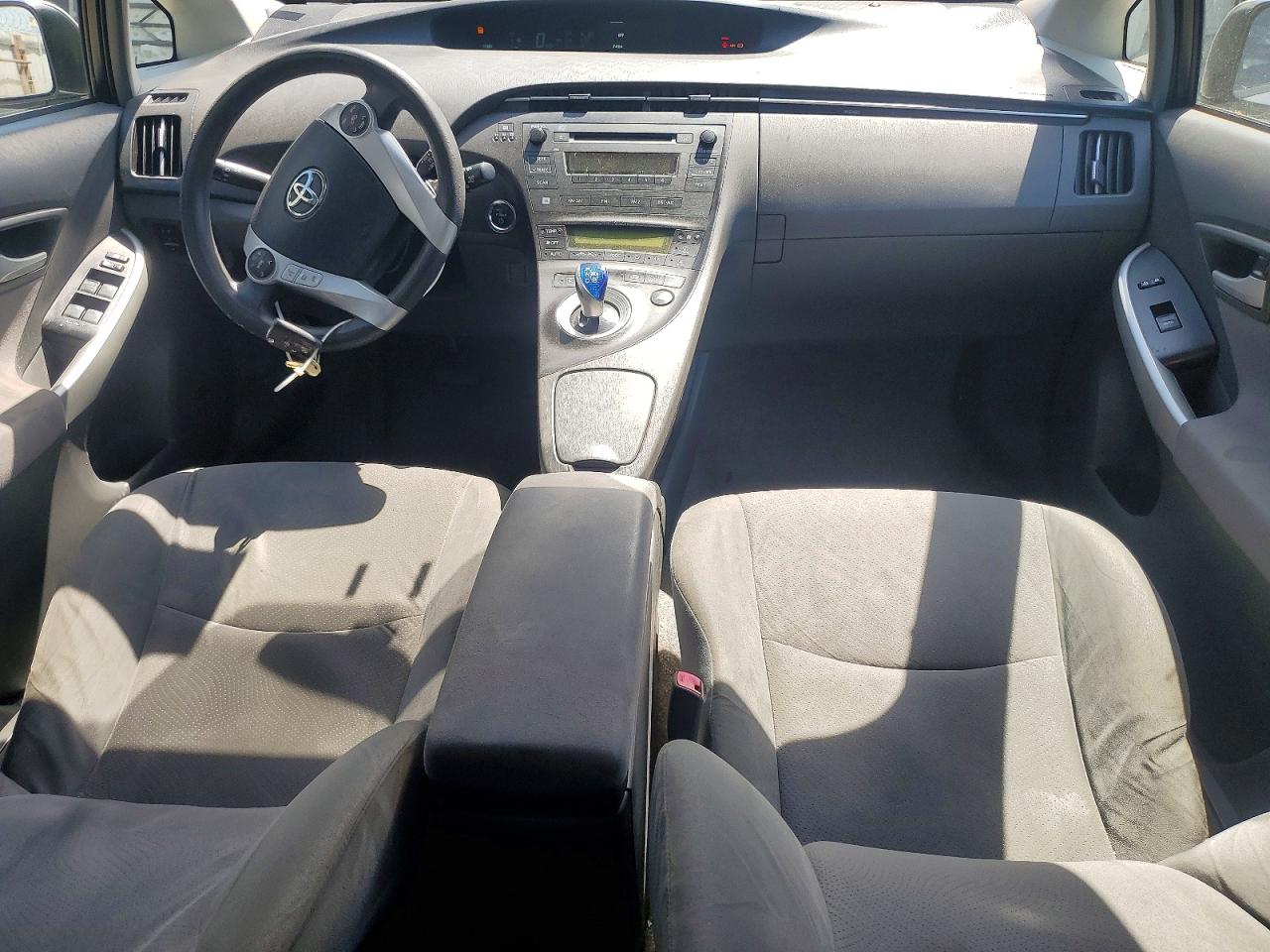 2011 TOYOTA PRIUS