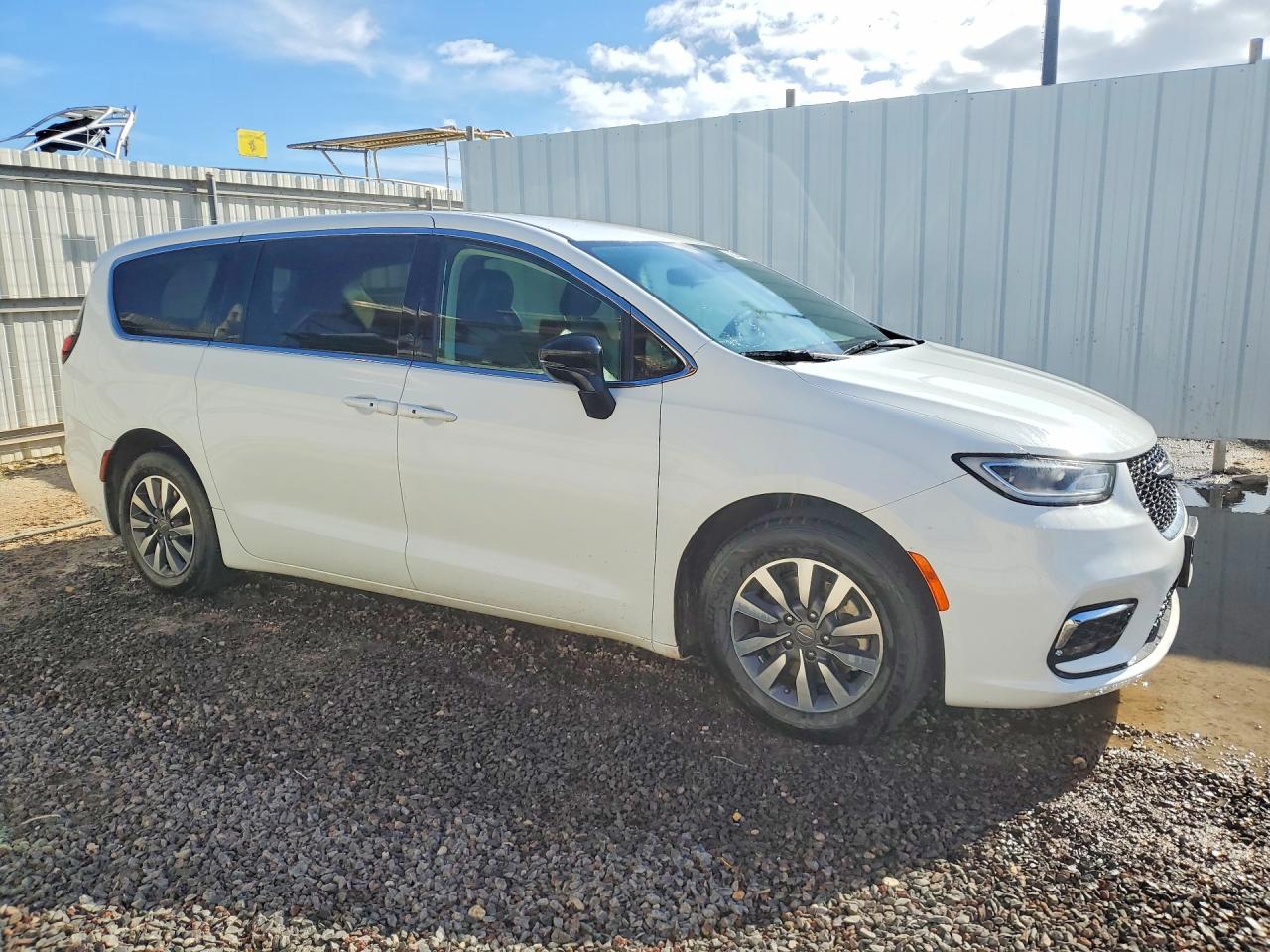2024 CHRYSLER PACIFICA