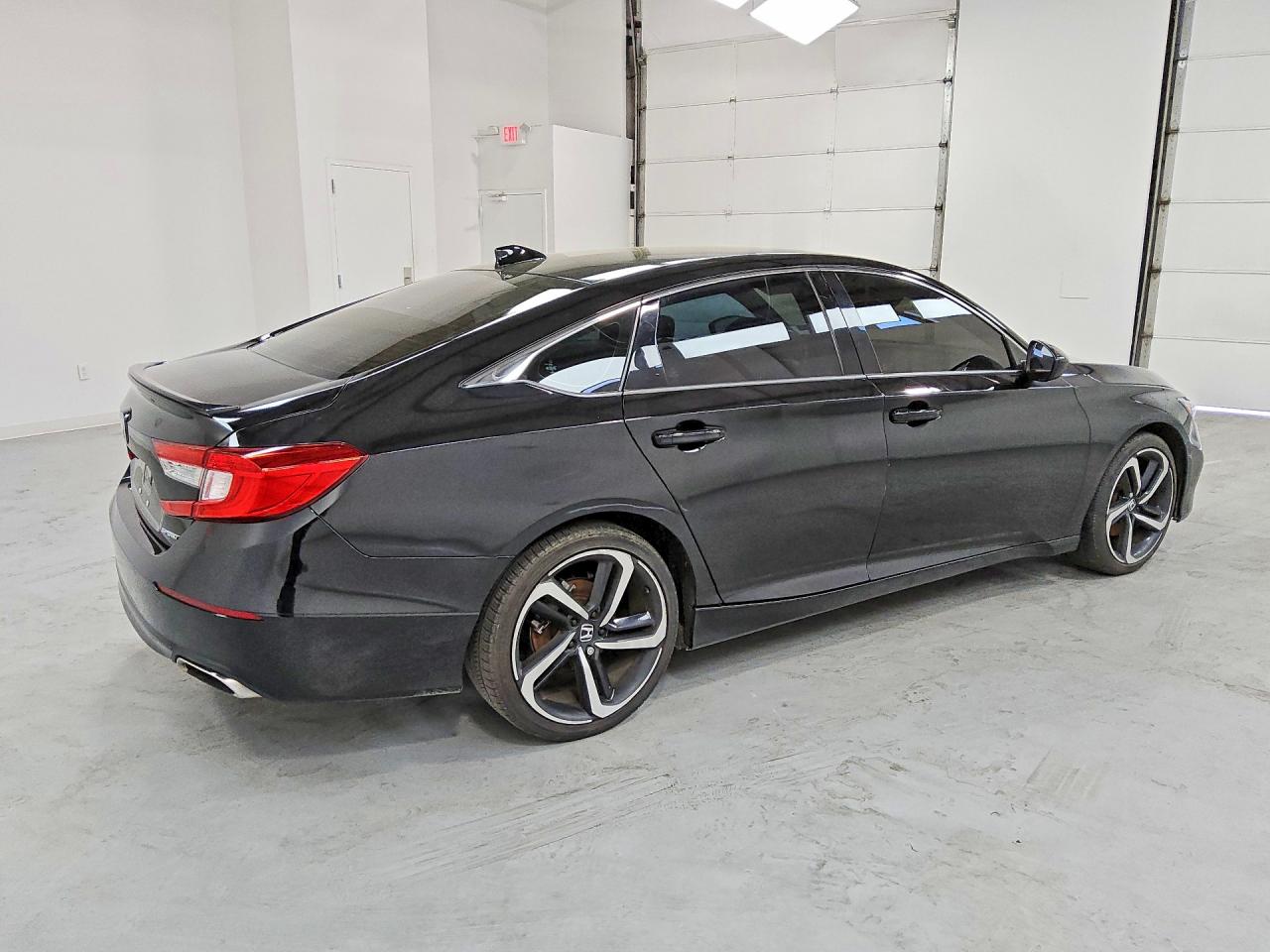 2019 HONDA ACCORD