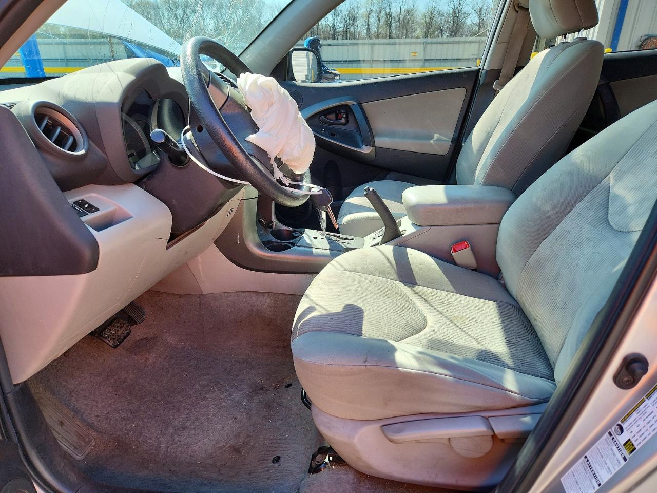 2011 TOYOTA RAV4