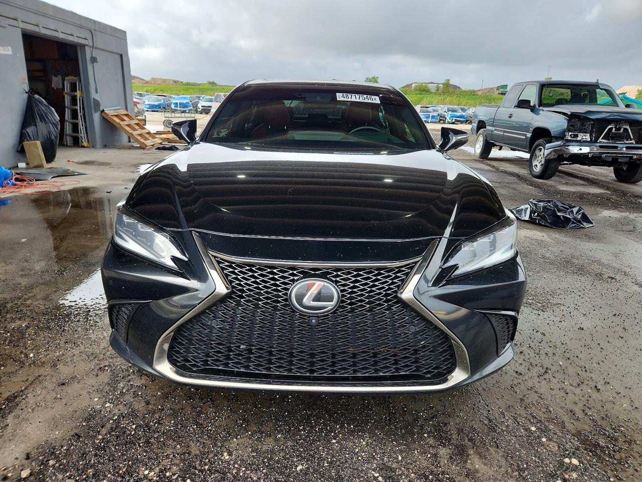 2023 LEXUS ES350