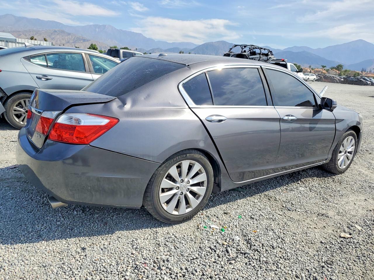 2015 HONDA ACCORD
