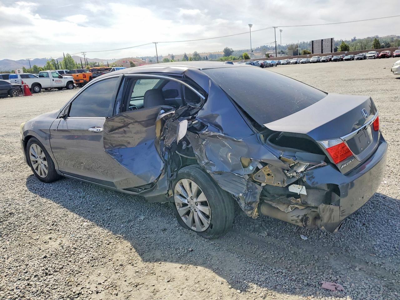 2015 HONDA ACCORD