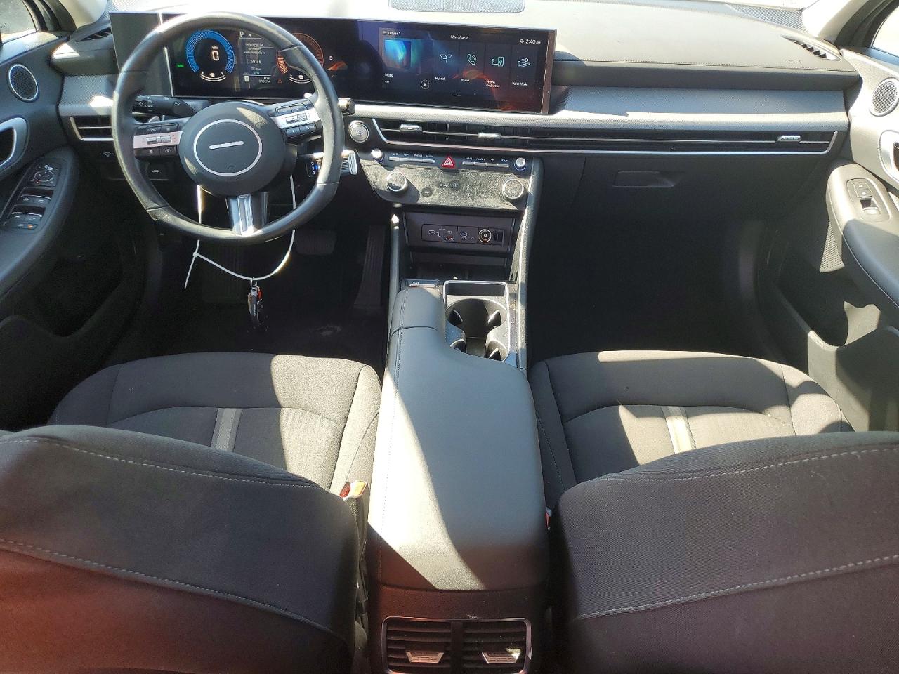 2025 HYUNDAI SONATA
