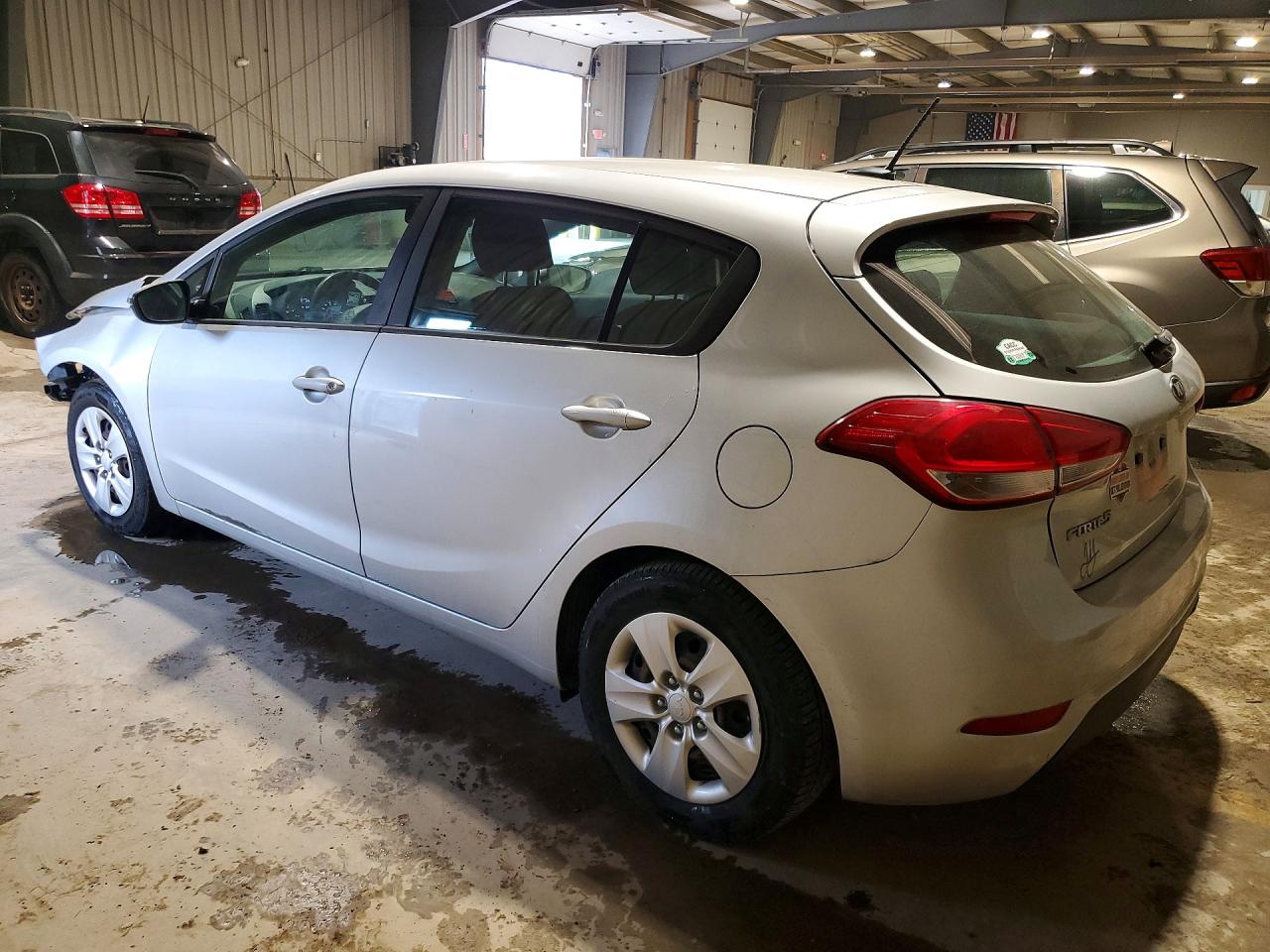 2017 KIA FORTE5 LX