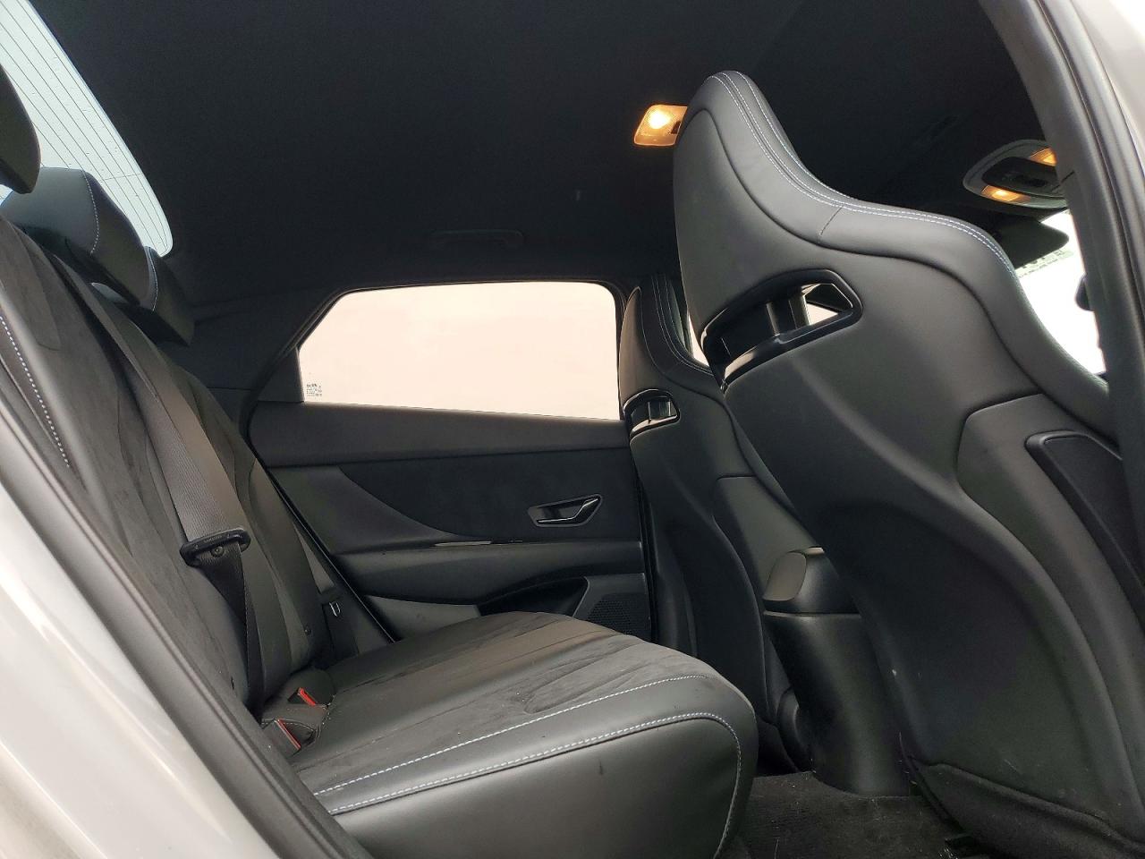 2022 HYUNDAI ELANTRA
