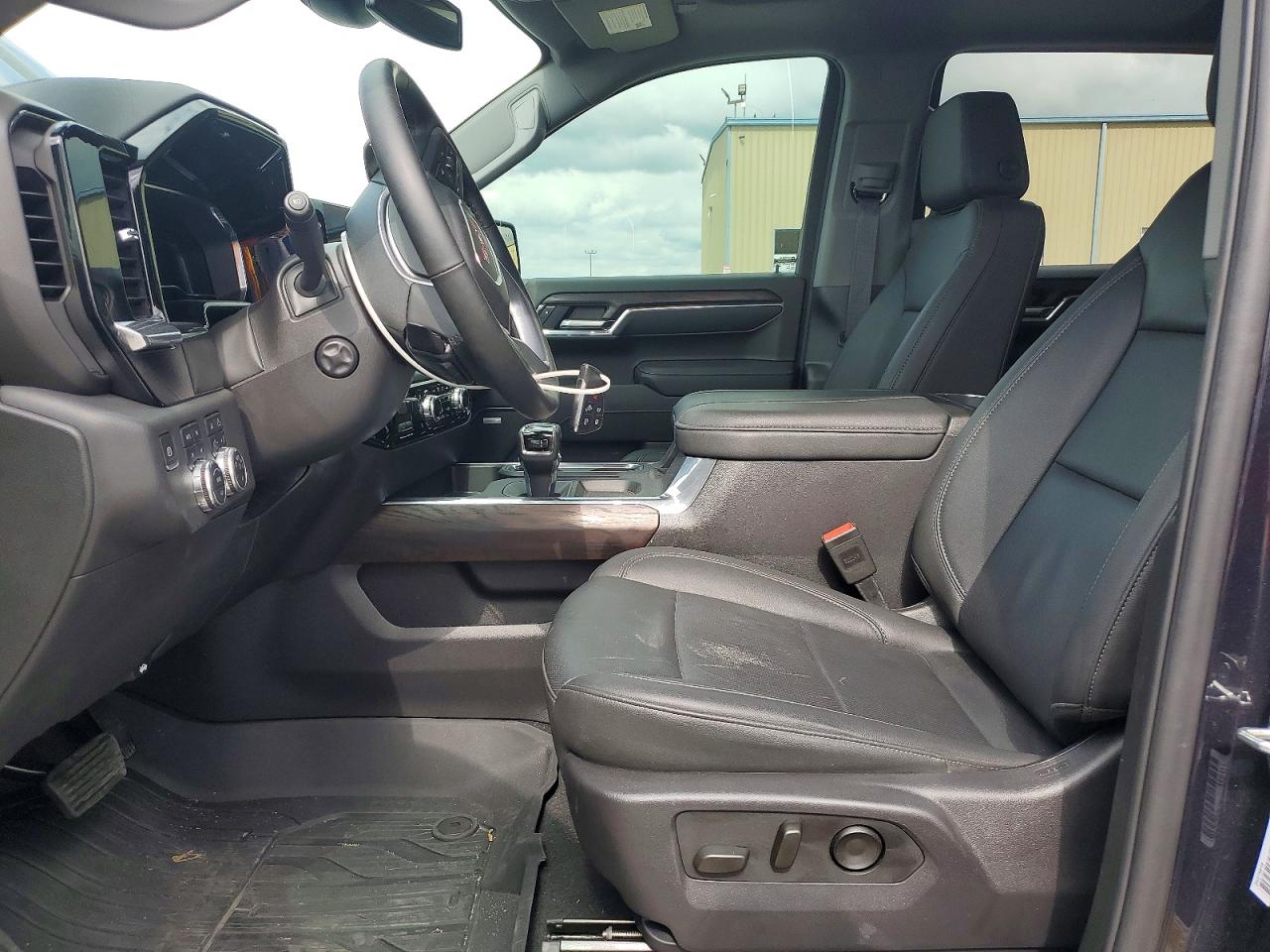 2024 GMC SIERRA
