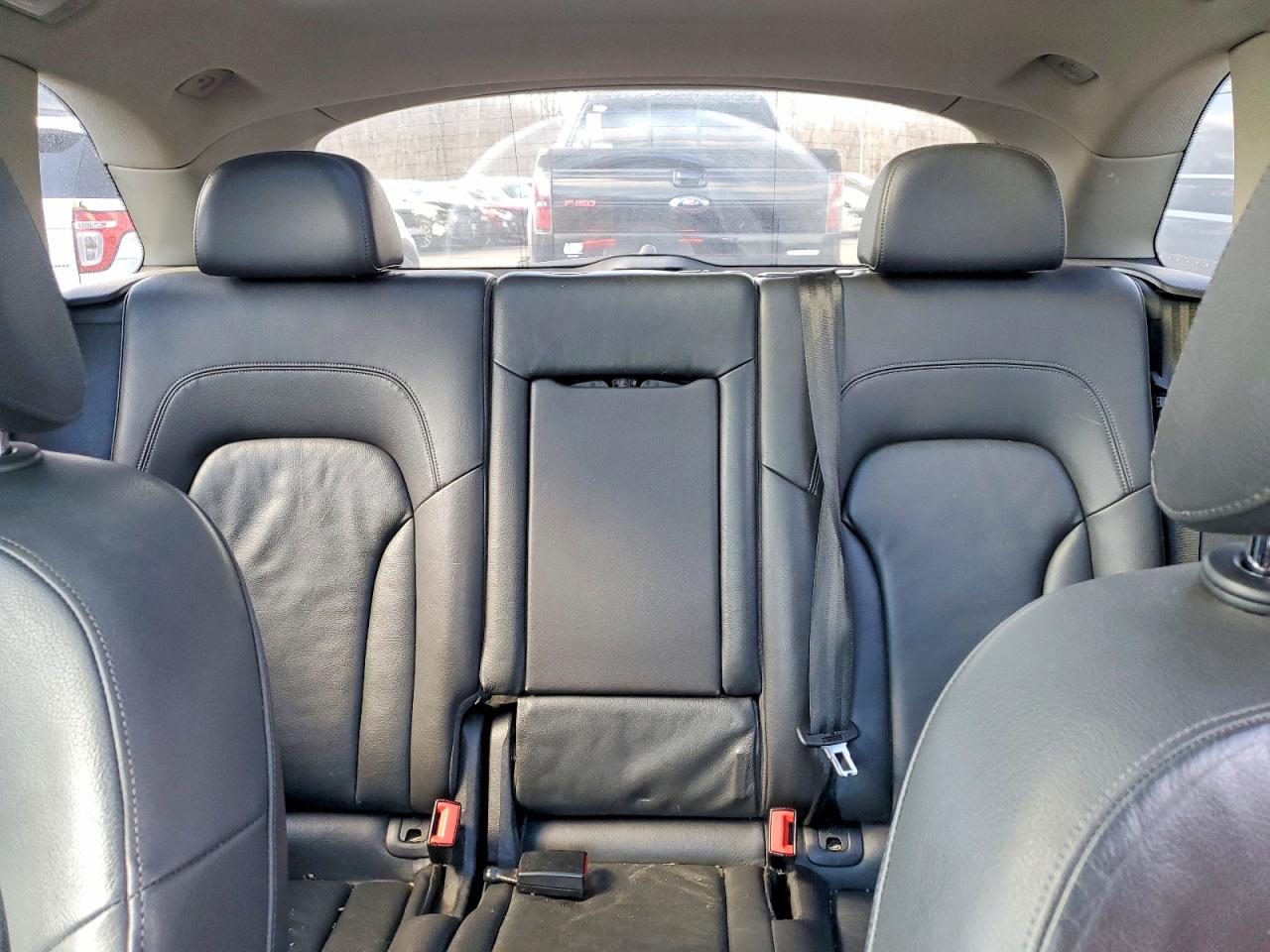 2011 AUDI Q5