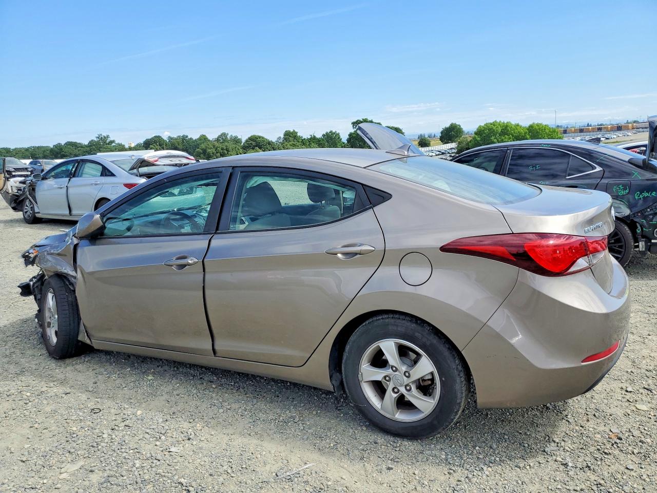 2015 HYUNDAI ELANTRA