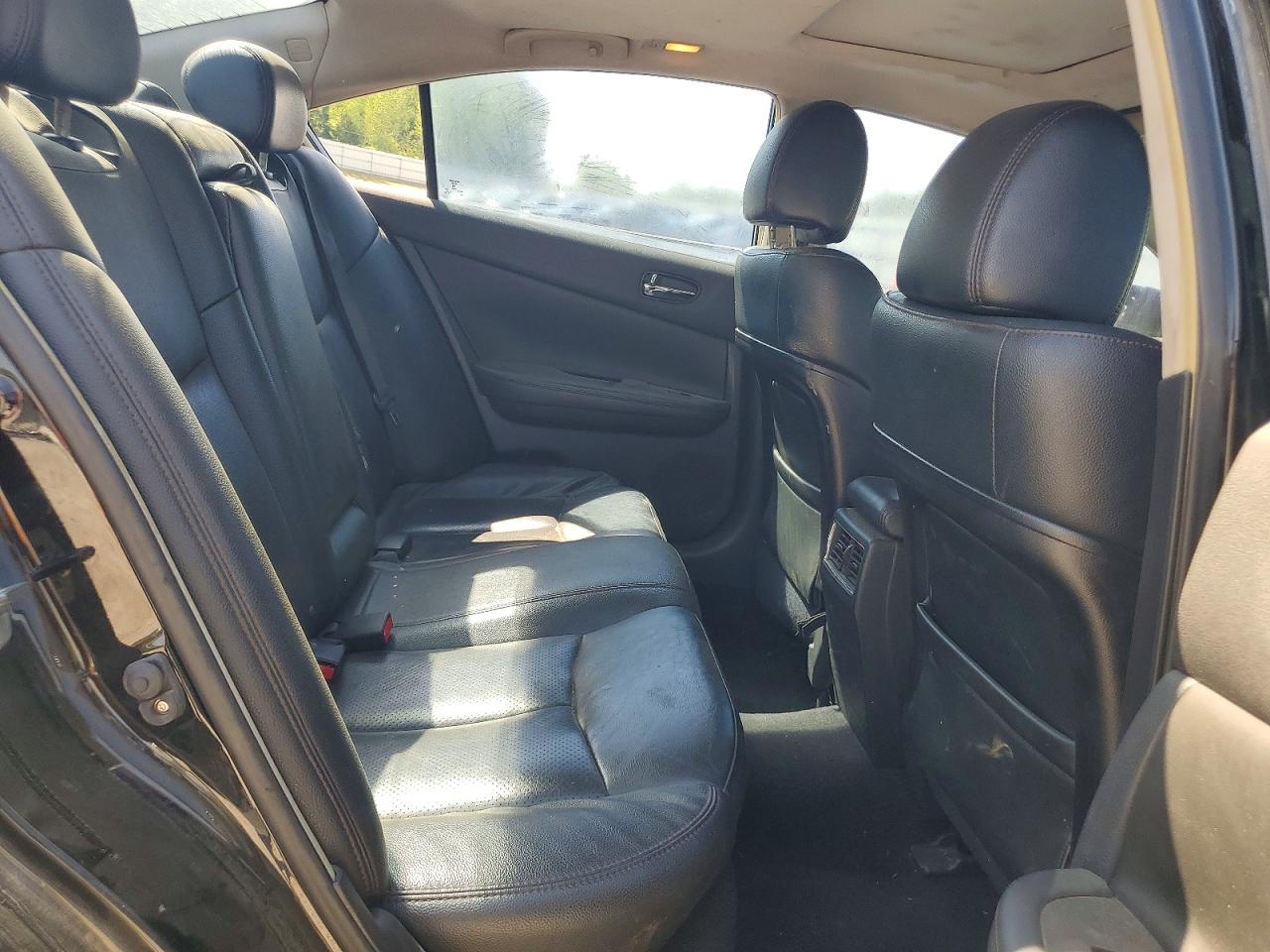 2011 NISSAN MAXIMA