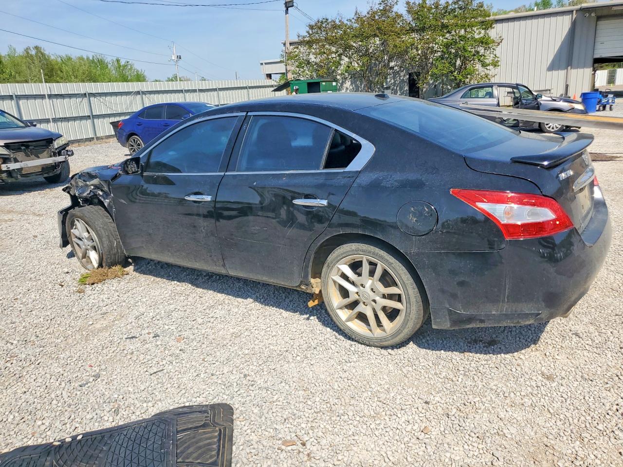2011 NISSAN MAXIMA
