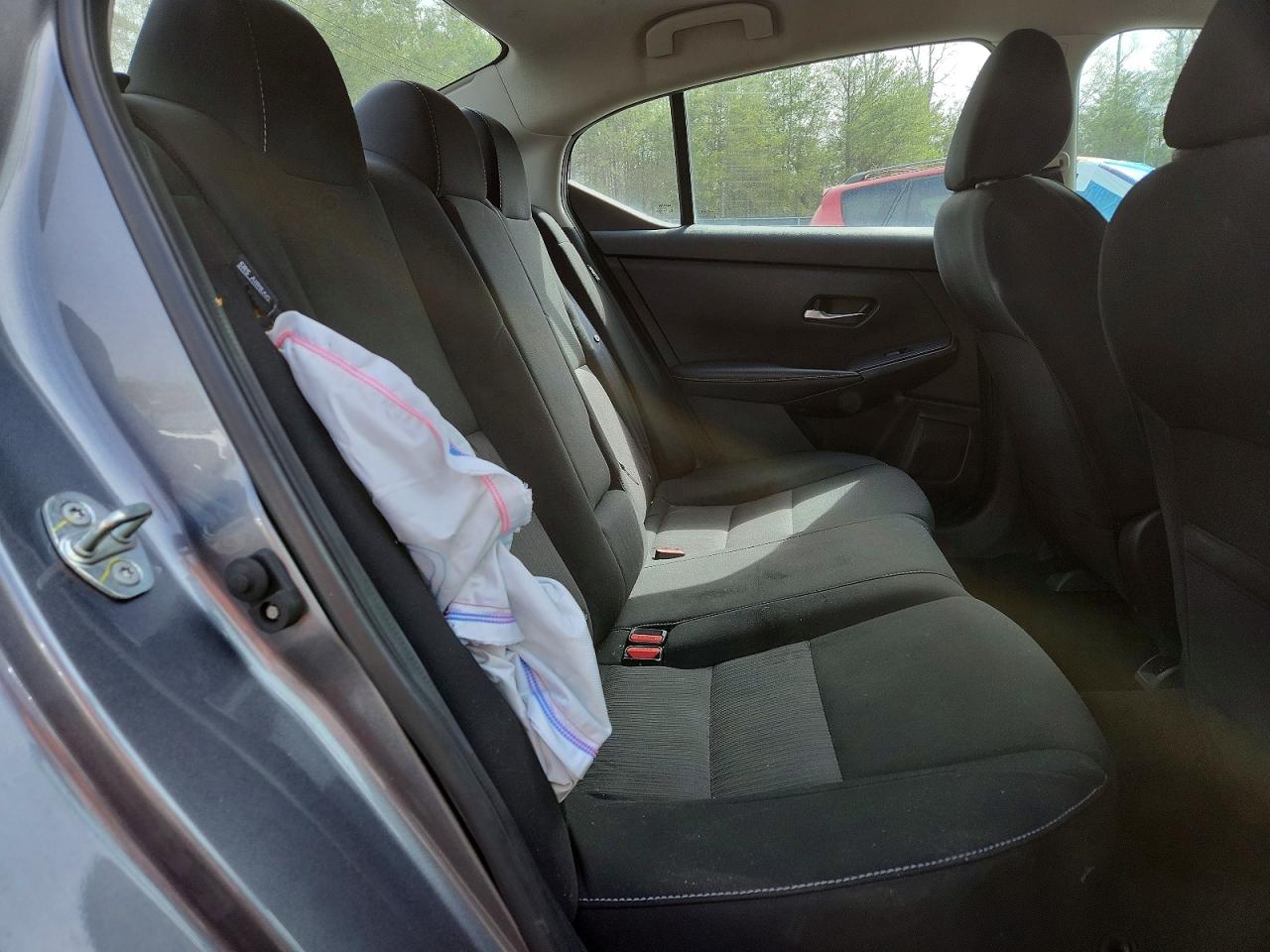 2022 NISSAN SENTRA