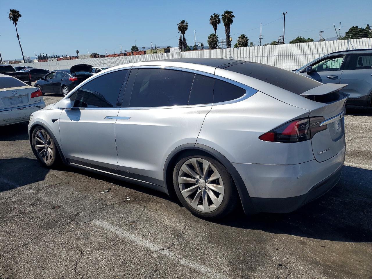 2017 TESLA MODEL X