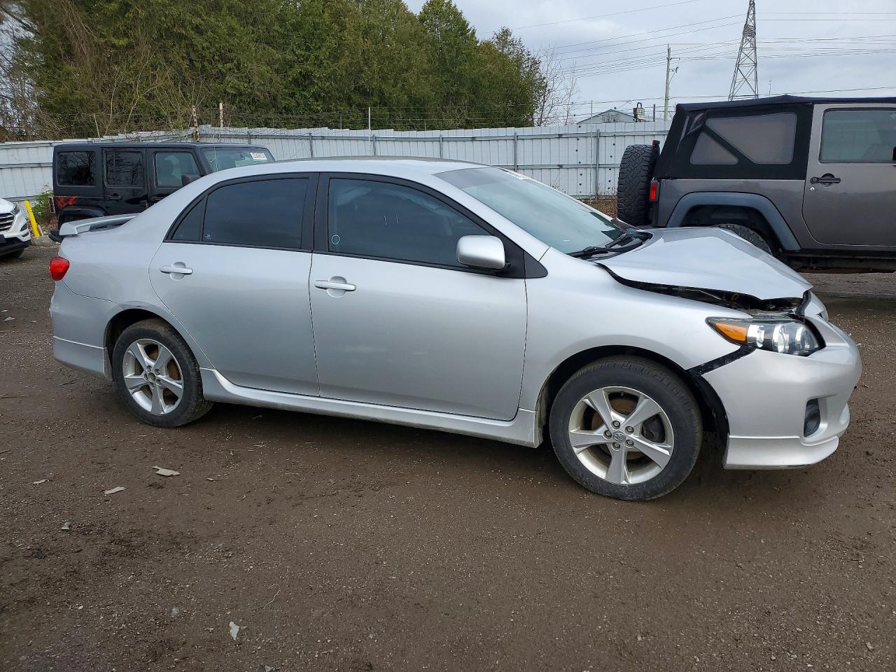 2013 TOYOTA COROLLA
