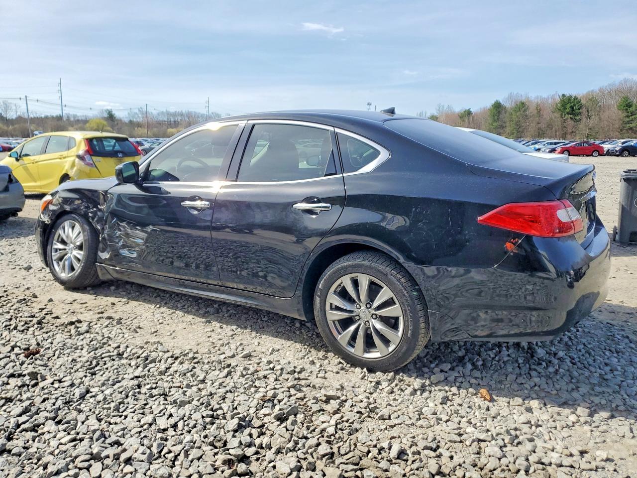 2011 INFINITI M37