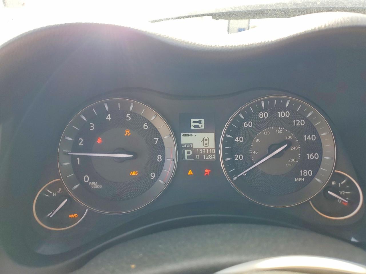 2011 INFINITI M37