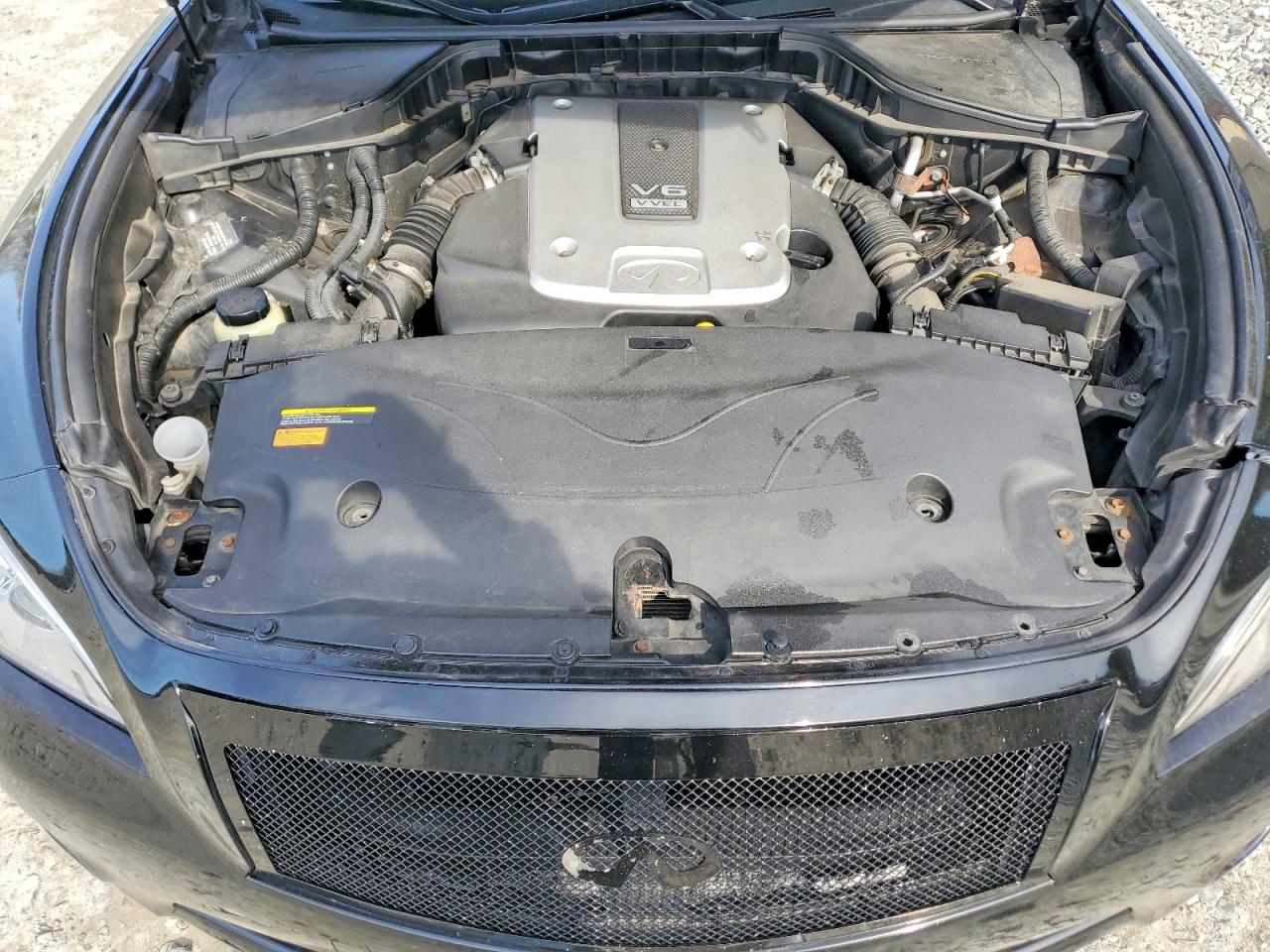 2011 INFINITI M37