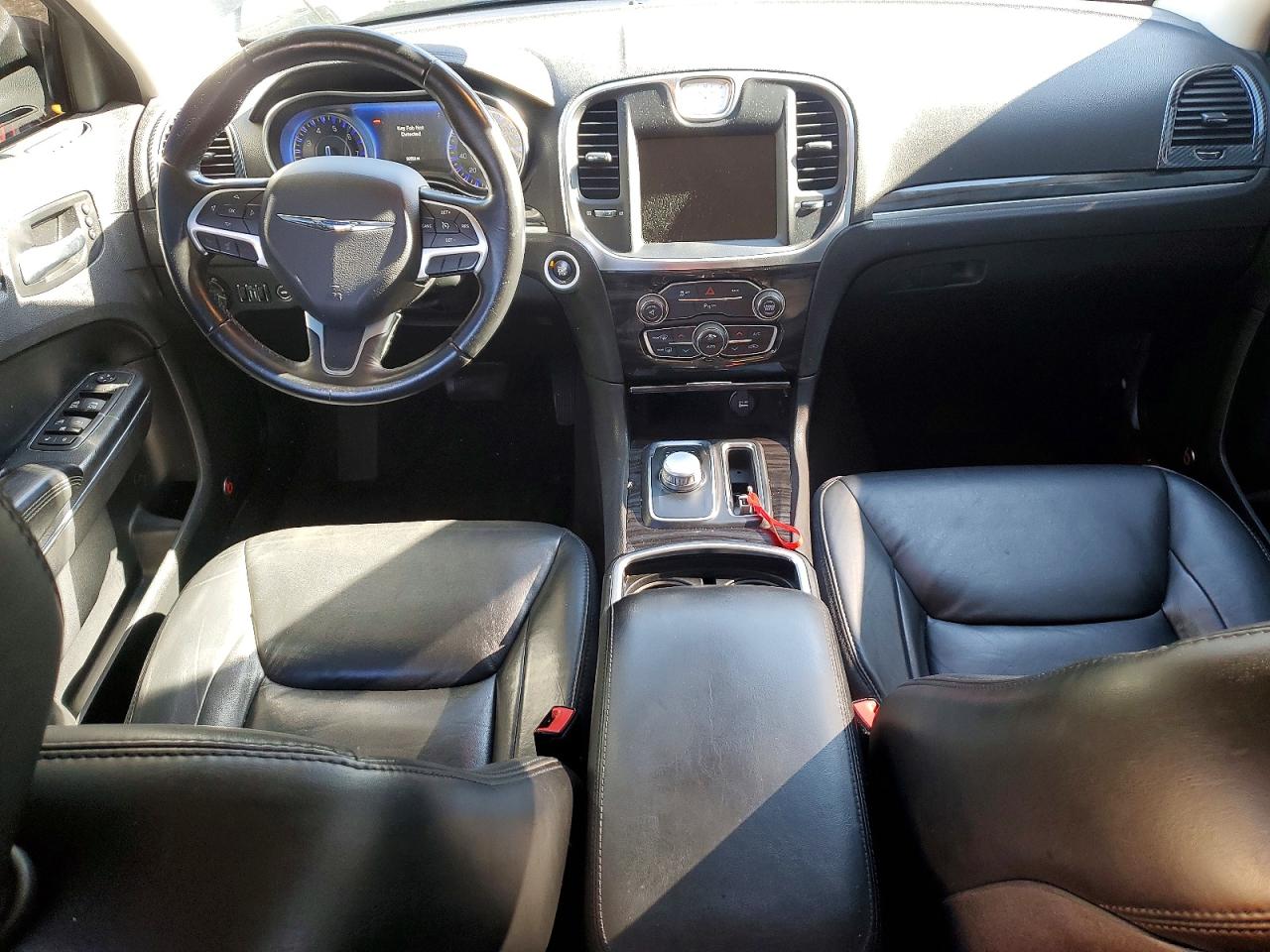 2016 CHRYSLER 300