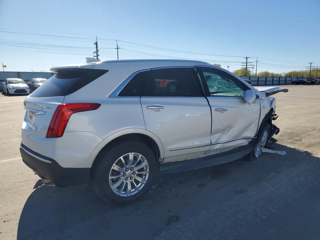 2017 CADILLAC XT5
