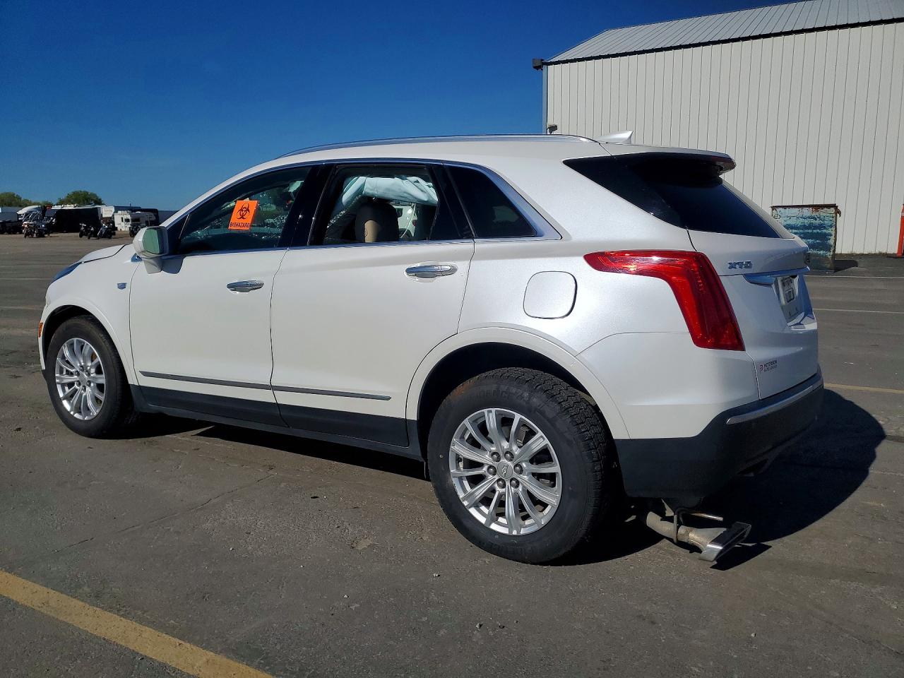 2017 CADILLAC XT5