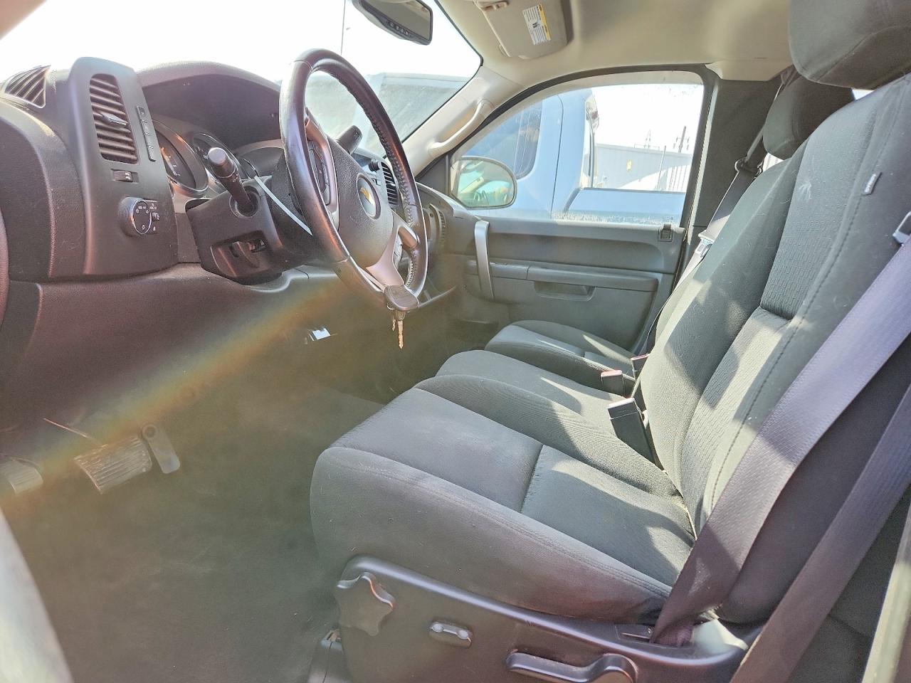 2011 CHEVROLET SILVERADO