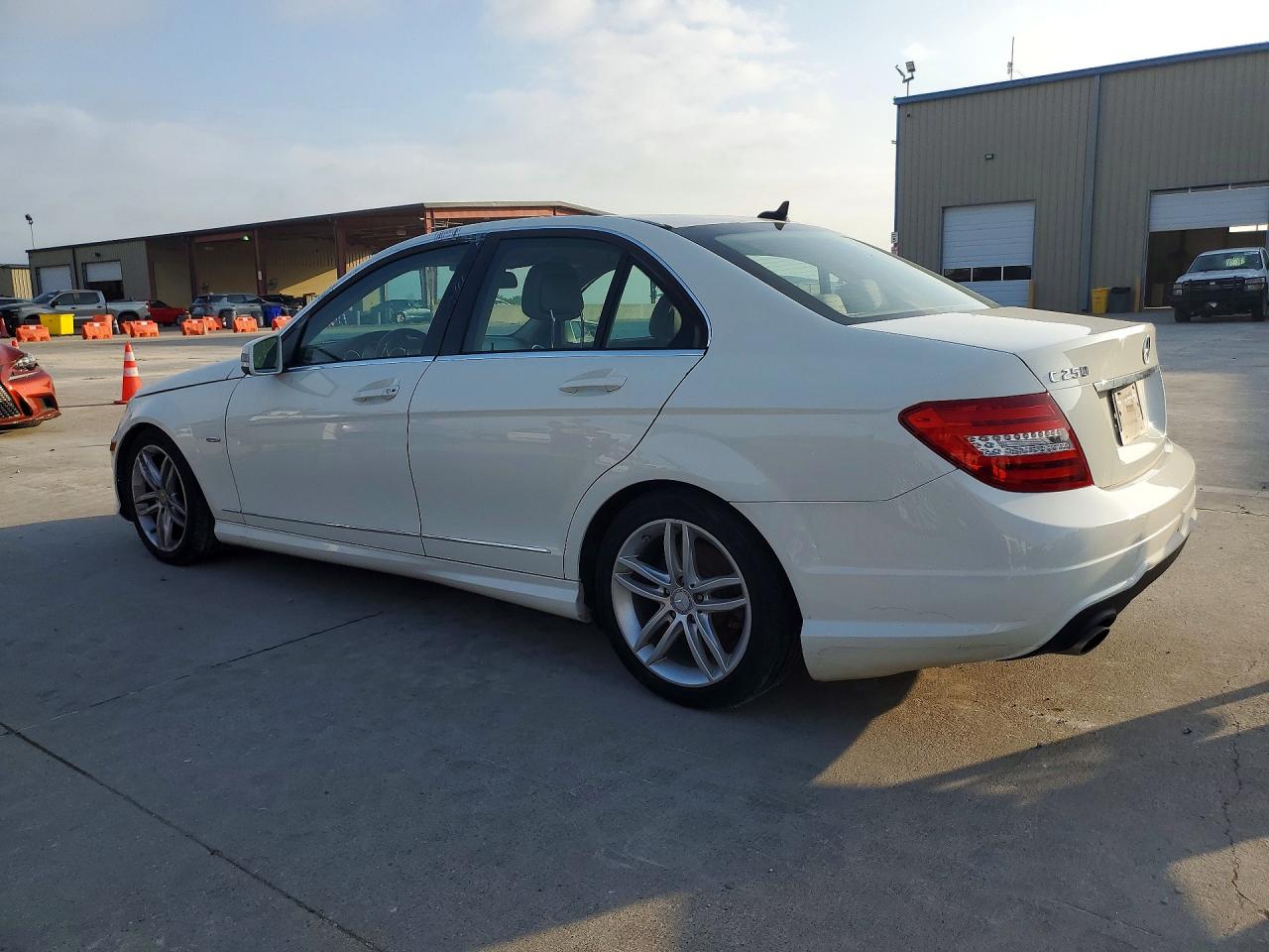 2012 MERCEDES-BENZ C-CLASS