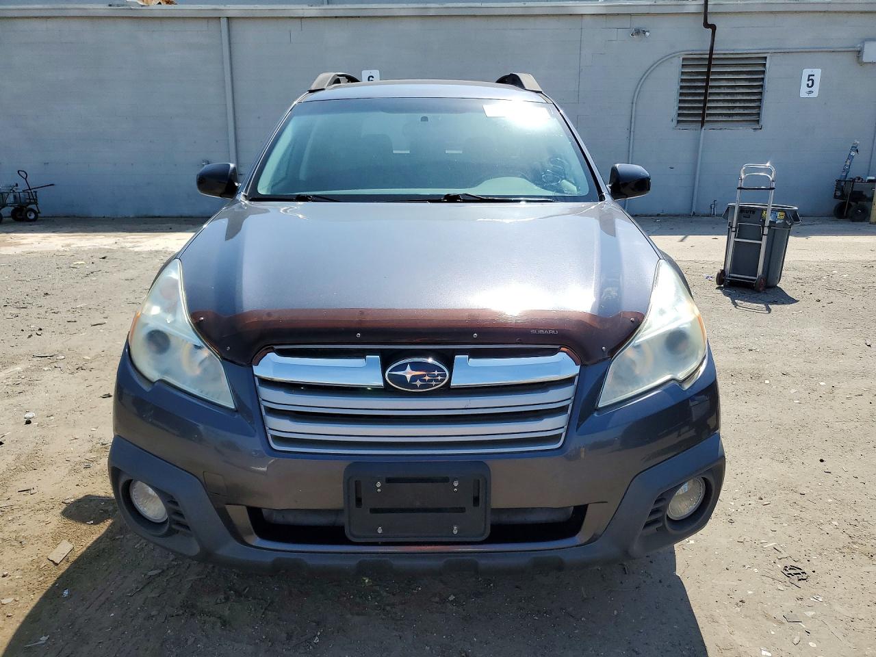 2013 SUBARU OUTBACK